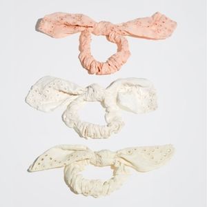 LOVESHACKFANCY Vineyard Eyelet Scrunchie Set